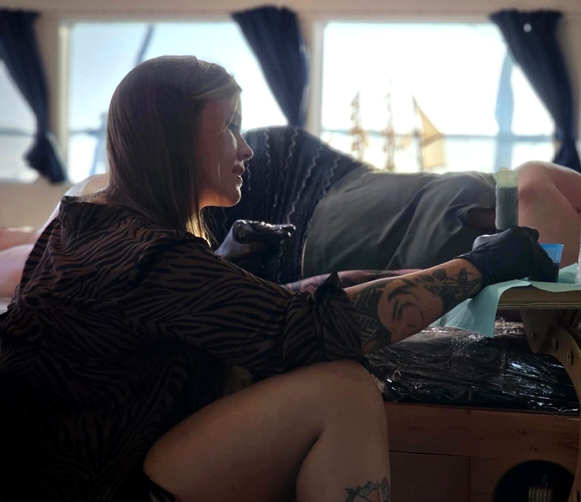 Tattoo artist Liz Collinson, @lizcollinson.tattoos