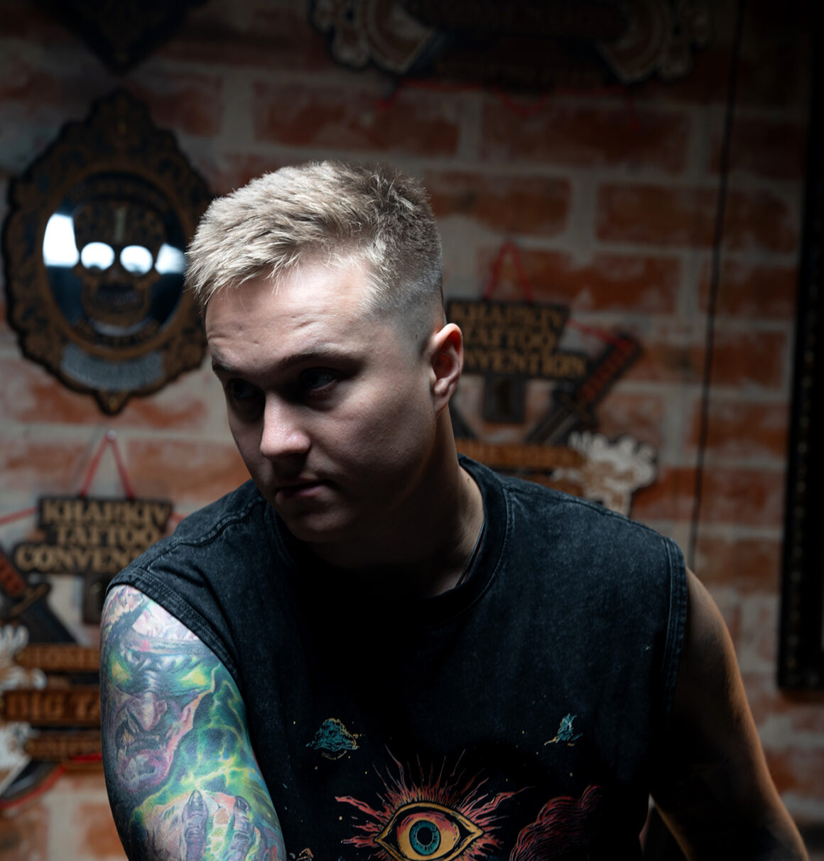 Tattoo artist Yura Plishenko, @plishen.co