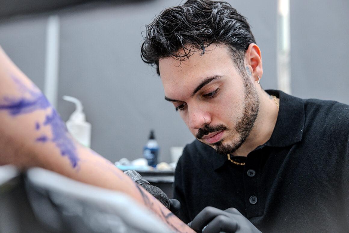 Tattoo artist Stefano Tavaglione, @stefano_tavaglione