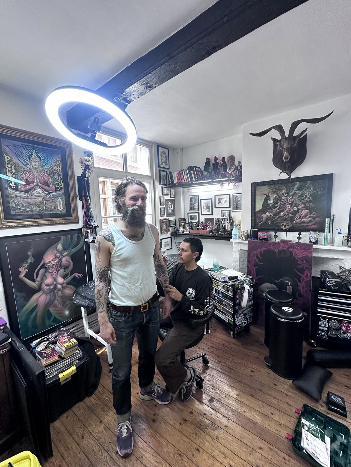Dieprood Tattoo Shop, ph by Jan van Endert, @dieprood ph. @collectorofskulls