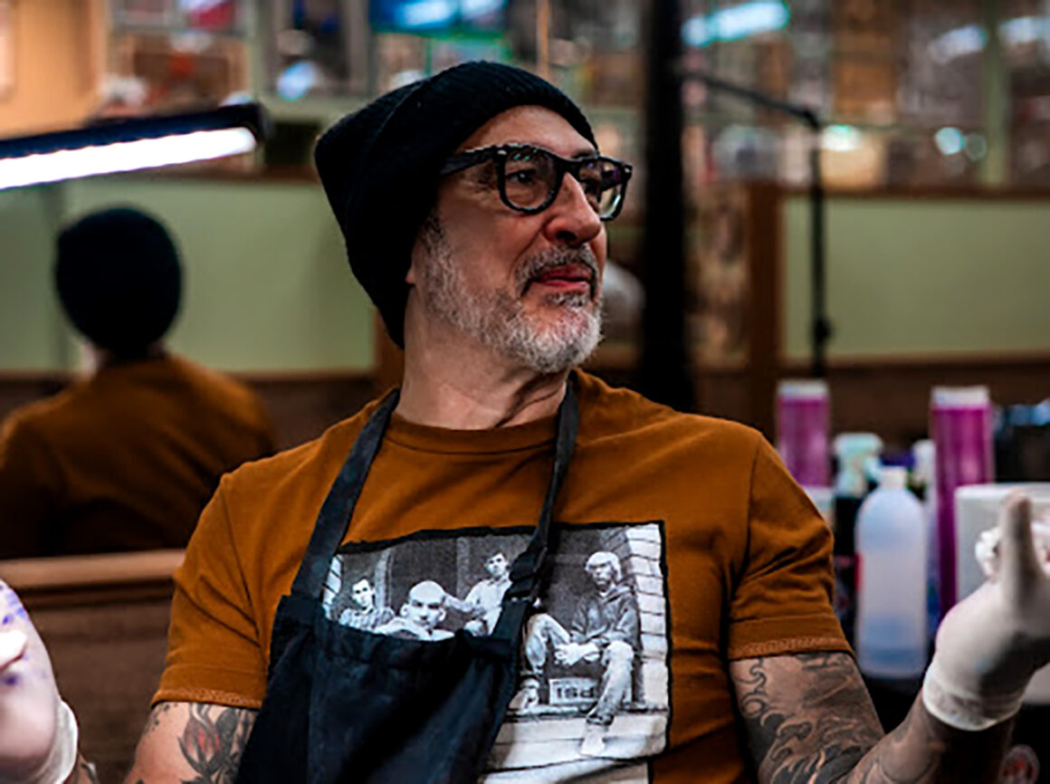 Tattoo artist El Bara, @bara_madrid