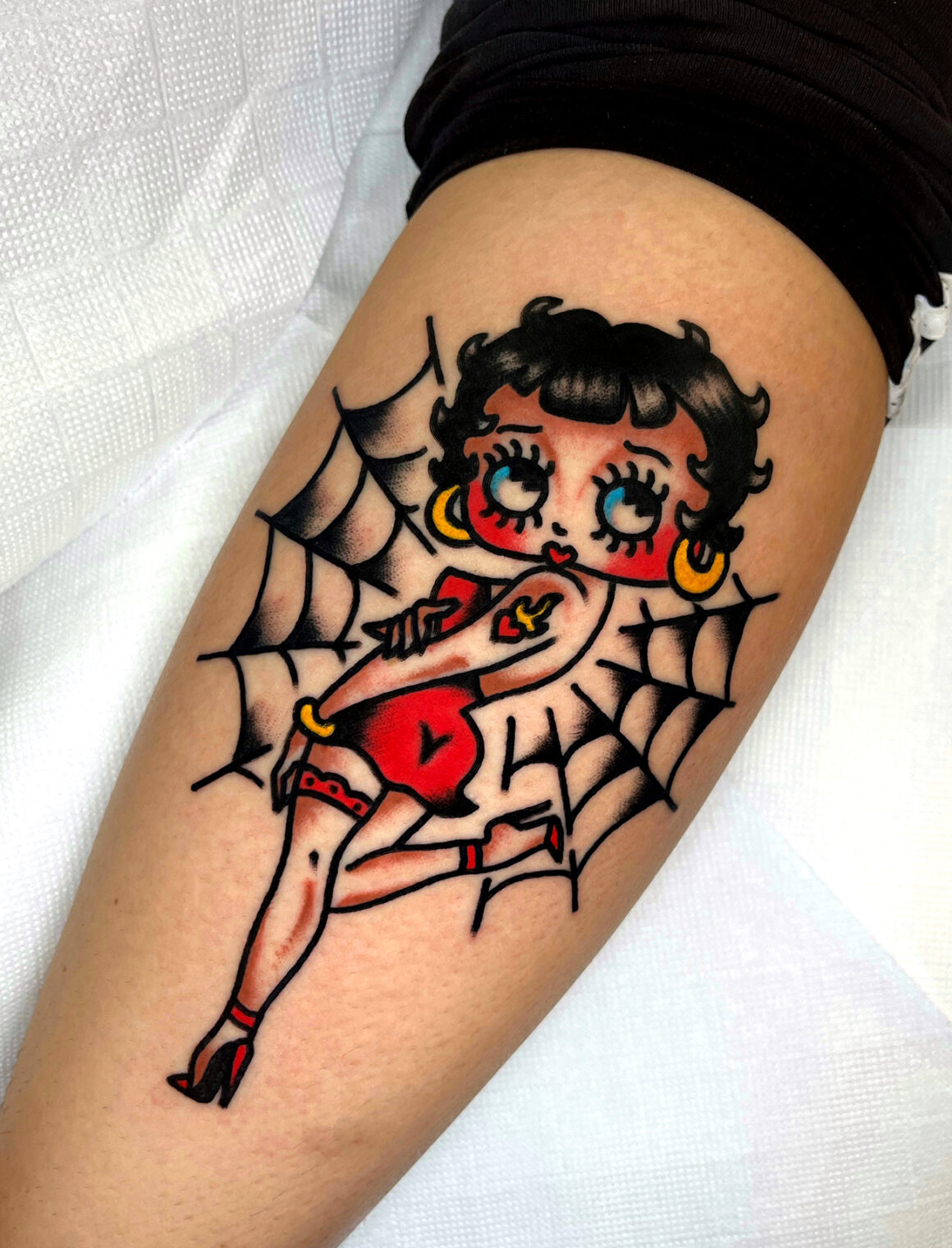 Tattoo by Betty Myers, @alenkamyerstattoo