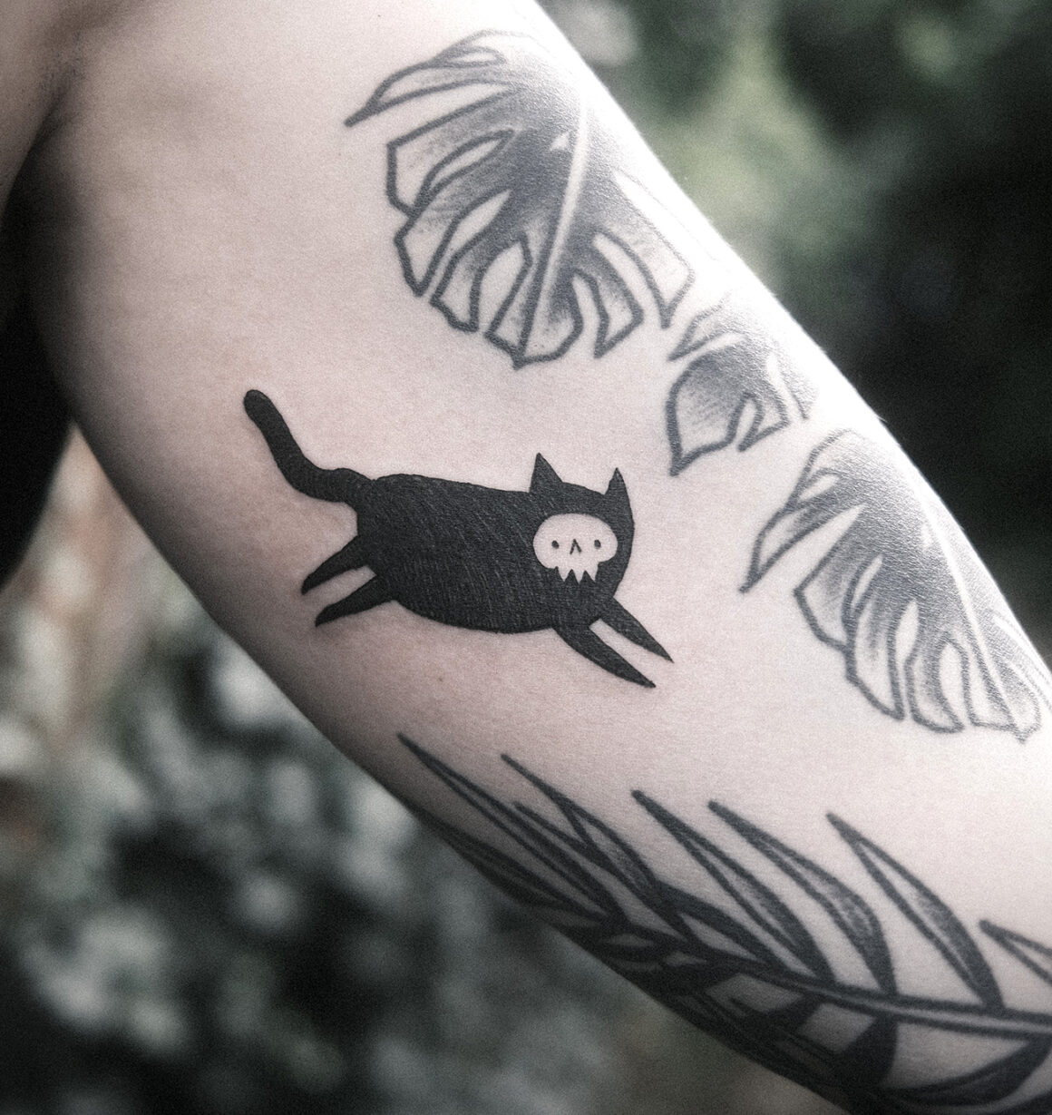 Tattoo by Sebastian Skrobol, @sebastian_graves_