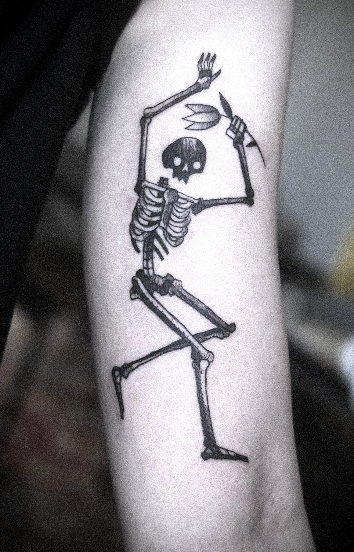 Tattoo by Sebastian Skrobol, @sebastian_graves_