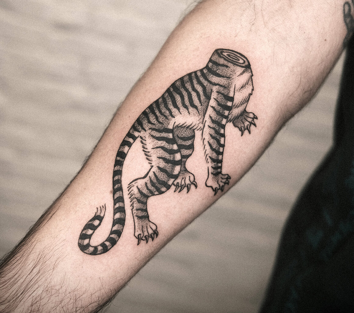 Tattoo by Sebastian Skrobol, @sebastian_graves_