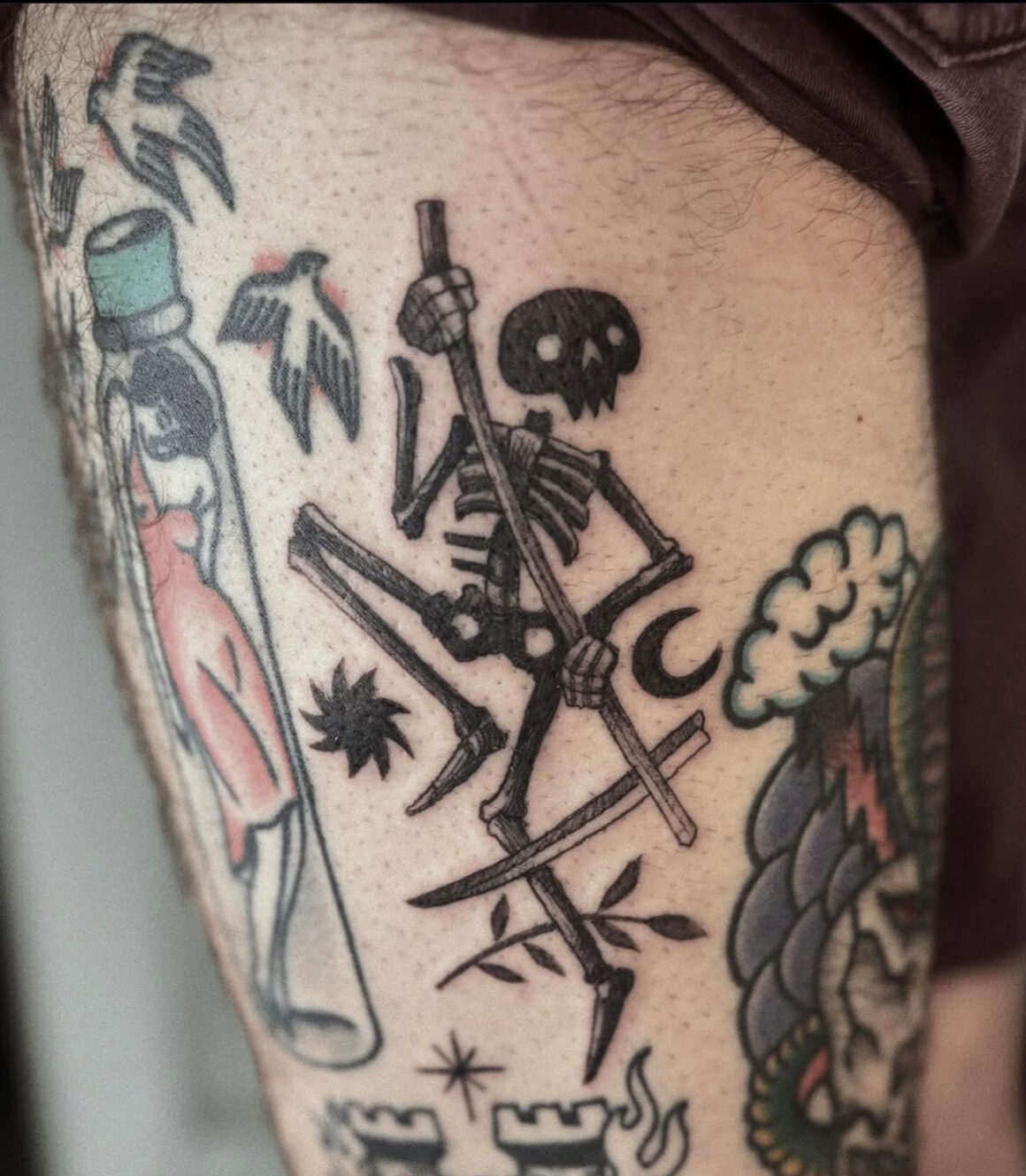 Tattoo by Sebastian Skrobol, @sebastian_graves_